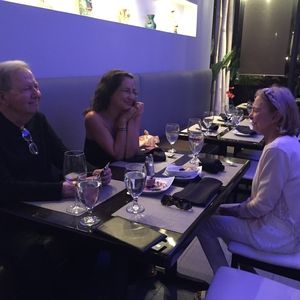 Meet your Posher, Lois